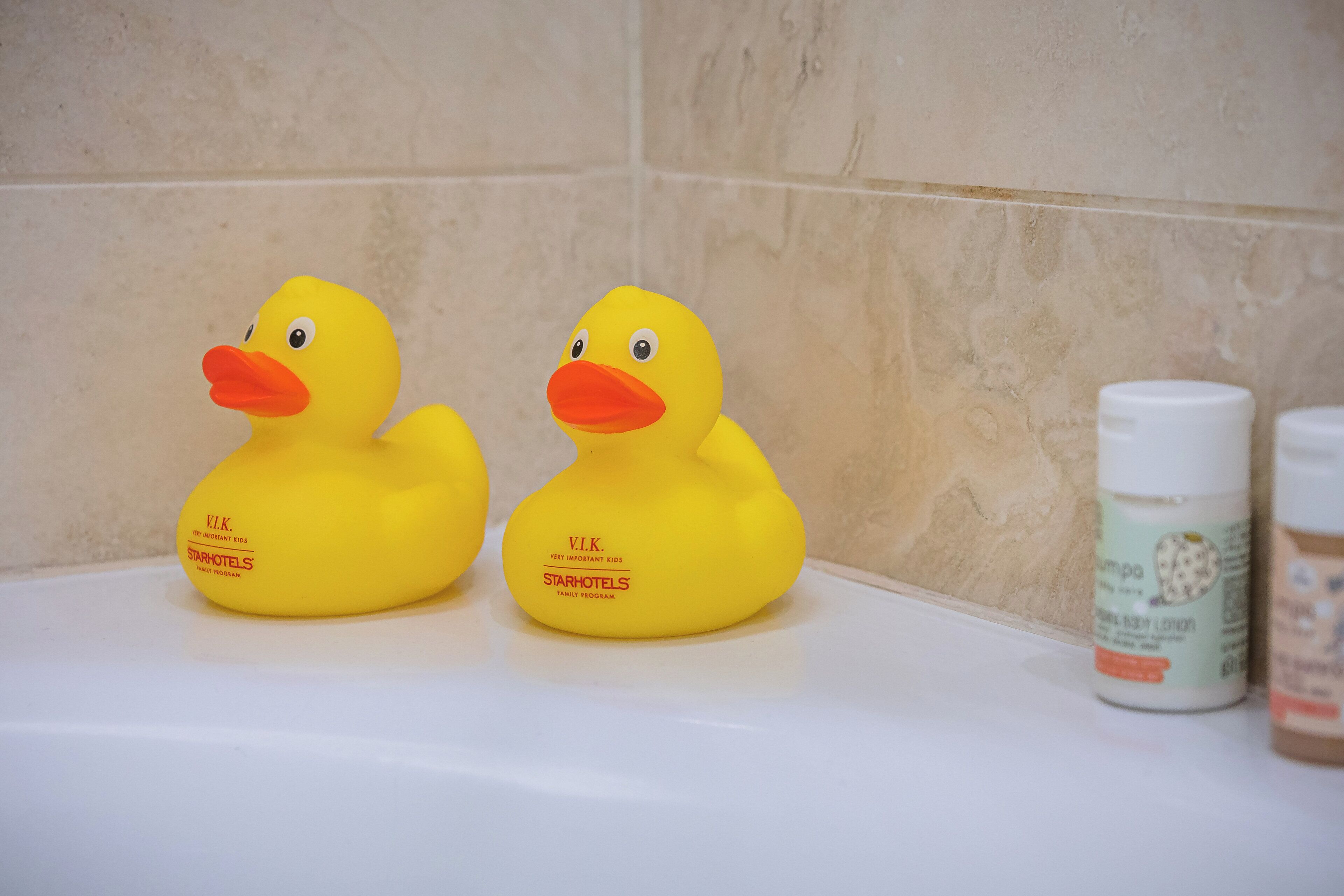 family connecting rooms | bathroom | free toiletries, hair dryer, bidet, towels