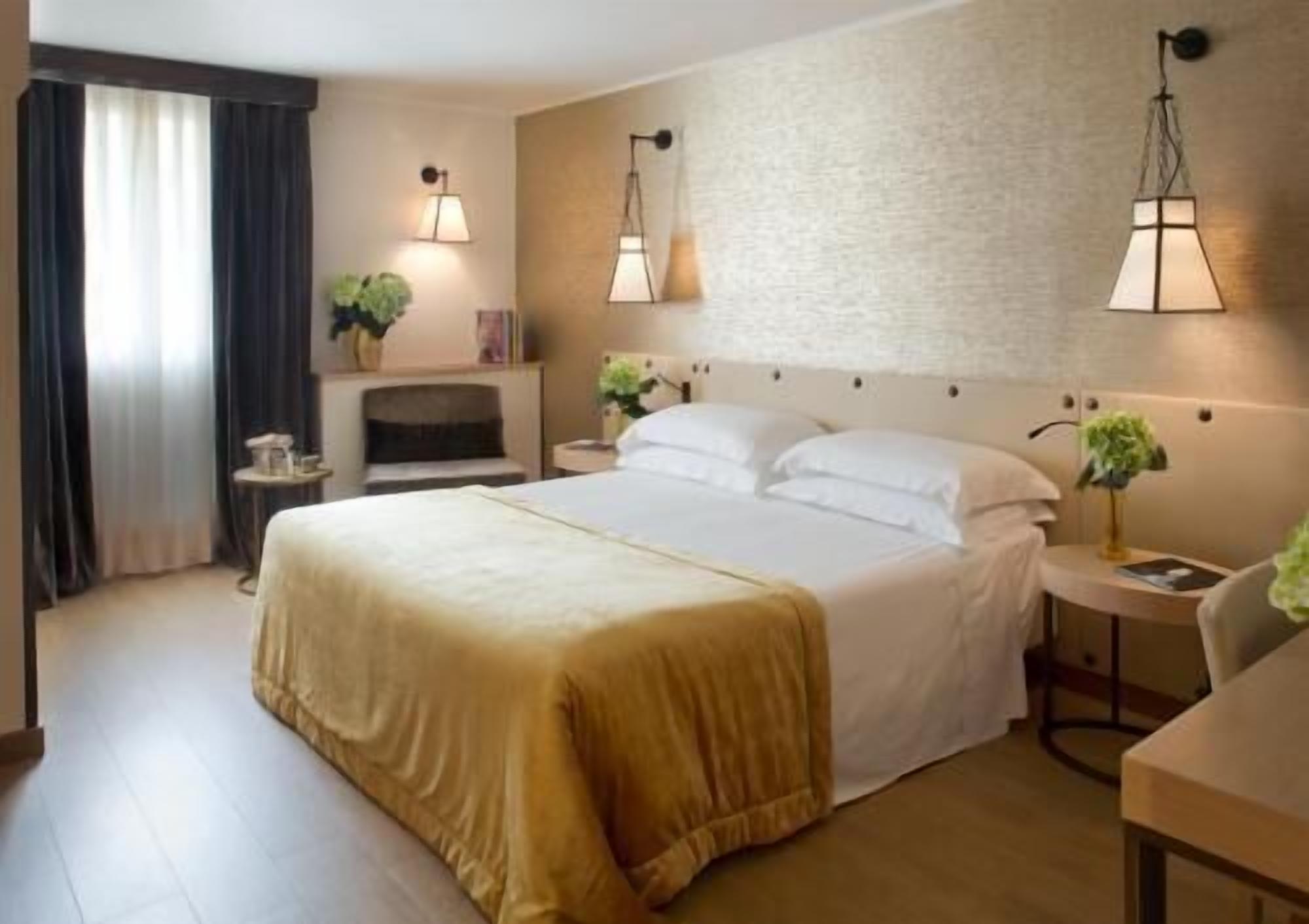 1 chambre, minibar, coffre-fort, bureau