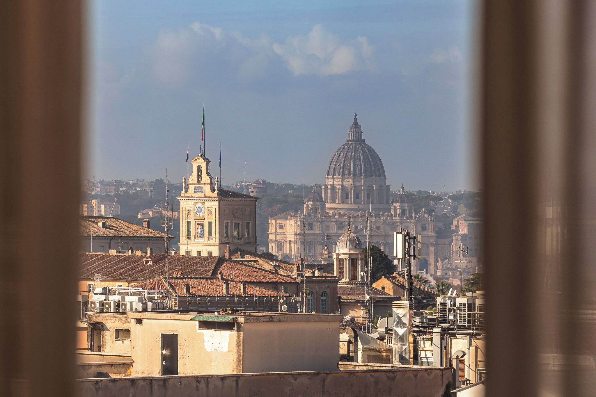 suite | 1 bedroom, minibar, in-room safe, desk