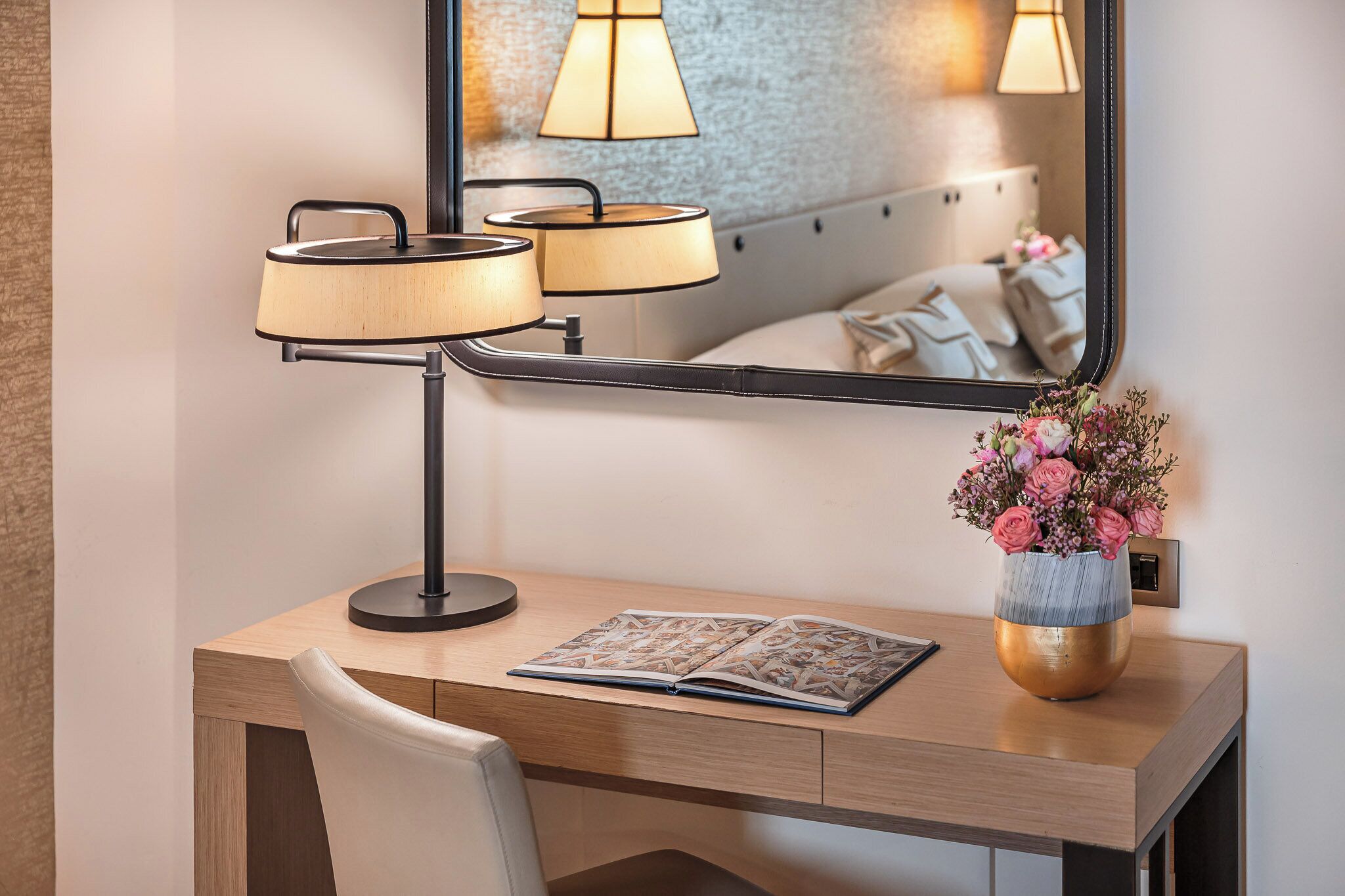 executive room | 1 bedroom, minibar, in-room safe, desk