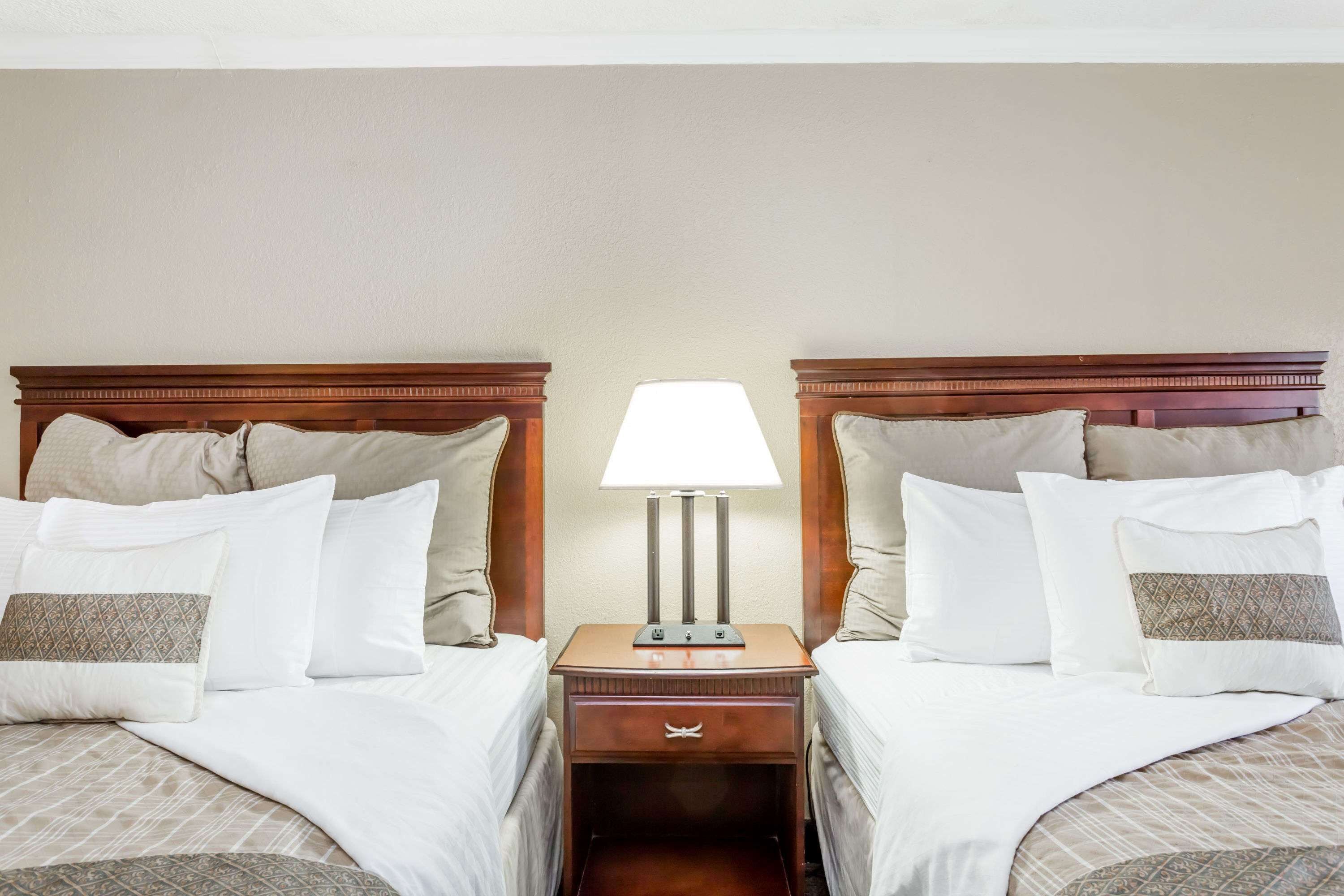 Photo - Days Inn by Wyndham Destin