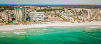 Days Inn by Wyndham Destin
