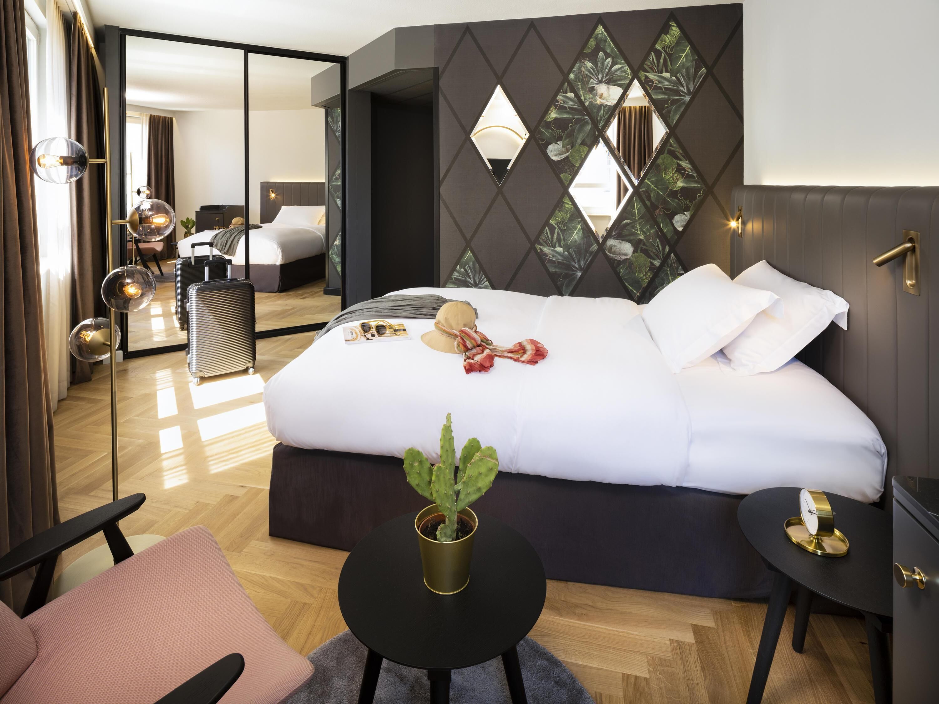 슈피리어 싱글룸, 퀸사이즈침대 1개 | 고급 침구, 셀렉트 컴포트 침대, 객실 내 금고, 책상