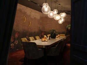 Lunch and dinner served - Hotel Am Konzerthaus - MGallery Collection (Vienna)