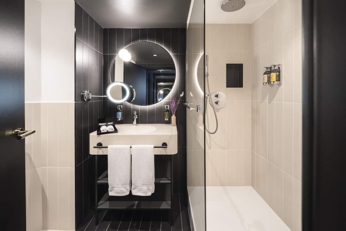 Camera Superior, 1 letto matrimoniale | Biancheria da letto di alta qualità, materassi Select Comfort