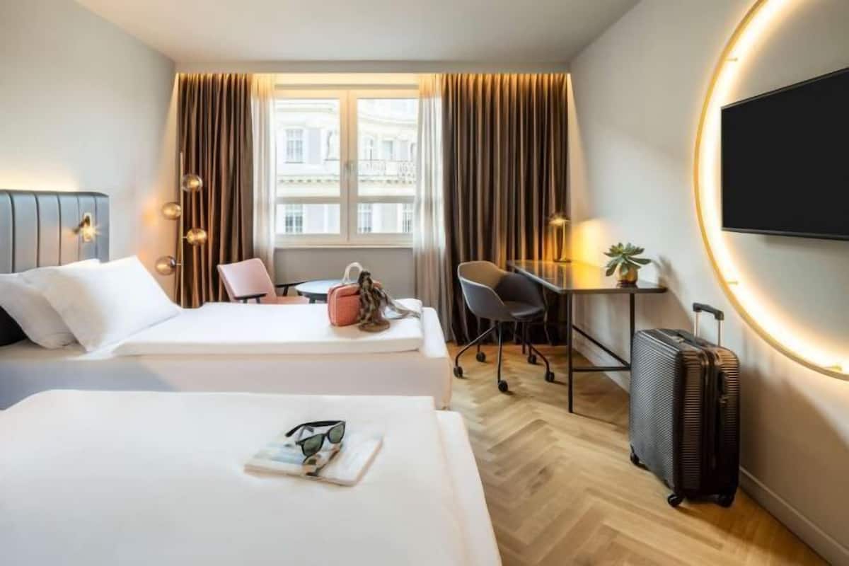 Premium bedding, Select Comfort beds, in-room safe, desk