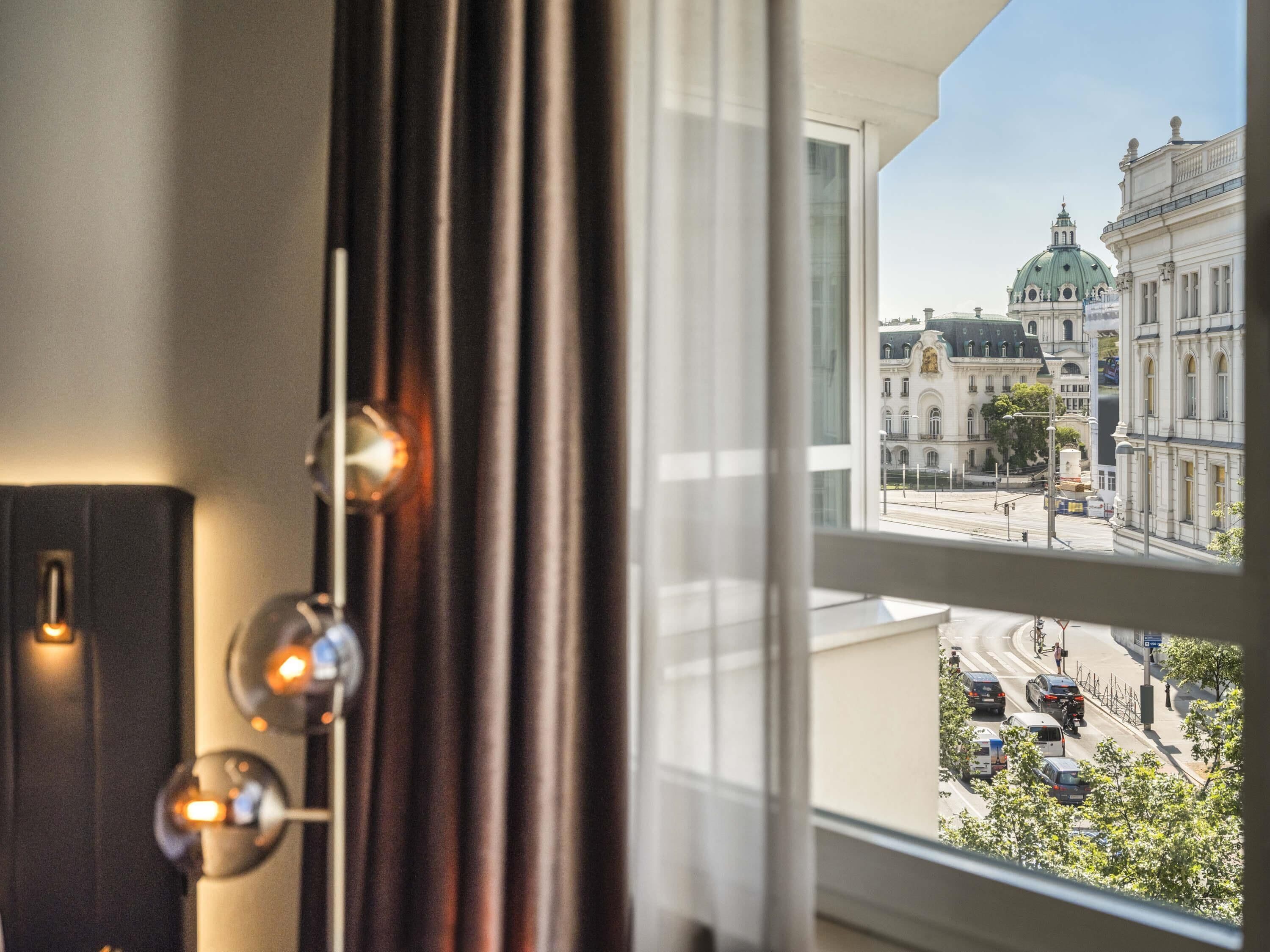 Superior Room, 1 Double Bed | Premium bedding, Select Comfort beds, in-room safe, desk