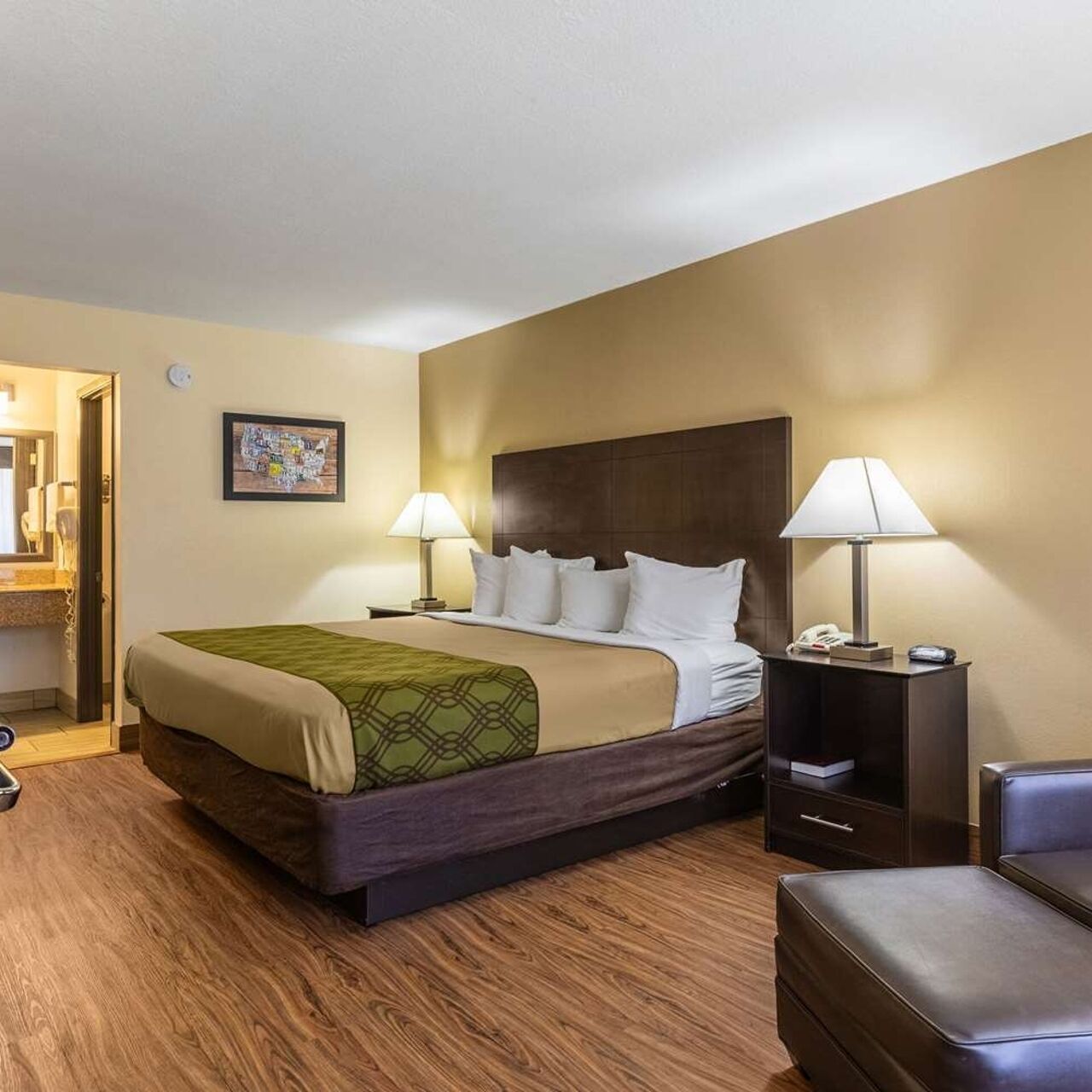 ห้องพักตกแต่งอย่างมีเอกลักษณ์, ตกแต่งพิเศษโดยเฉพาะ, โต๊ะทำงาน, Wi-Fi ฟรี