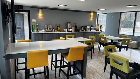 Quality Inn Asheville Airport - Image 7