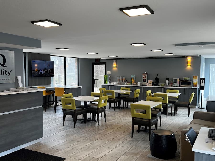 TV LED 32 polegadas com canais a cabo, TV