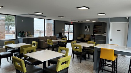 Quality Inn Asheville Airport - Image 20