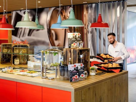 Restaurant. ibis Mainz City