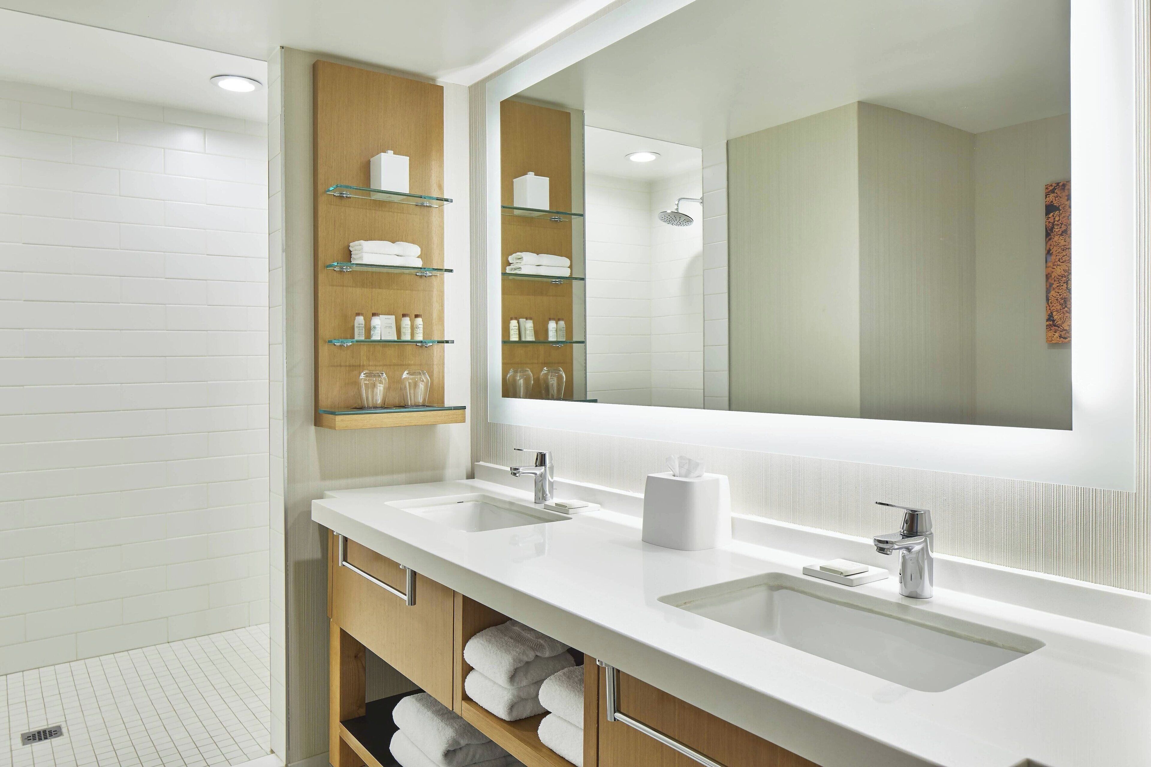 combined shower/bathtub, free toiletries, hair dryer, bathrobes