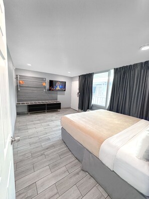 Premium bedding, Select Comfort beds, in-room safe, blackout curtains