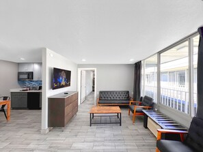 Hochwertige Bettwaren, Select-Comfort-Betten, Zimmersafe