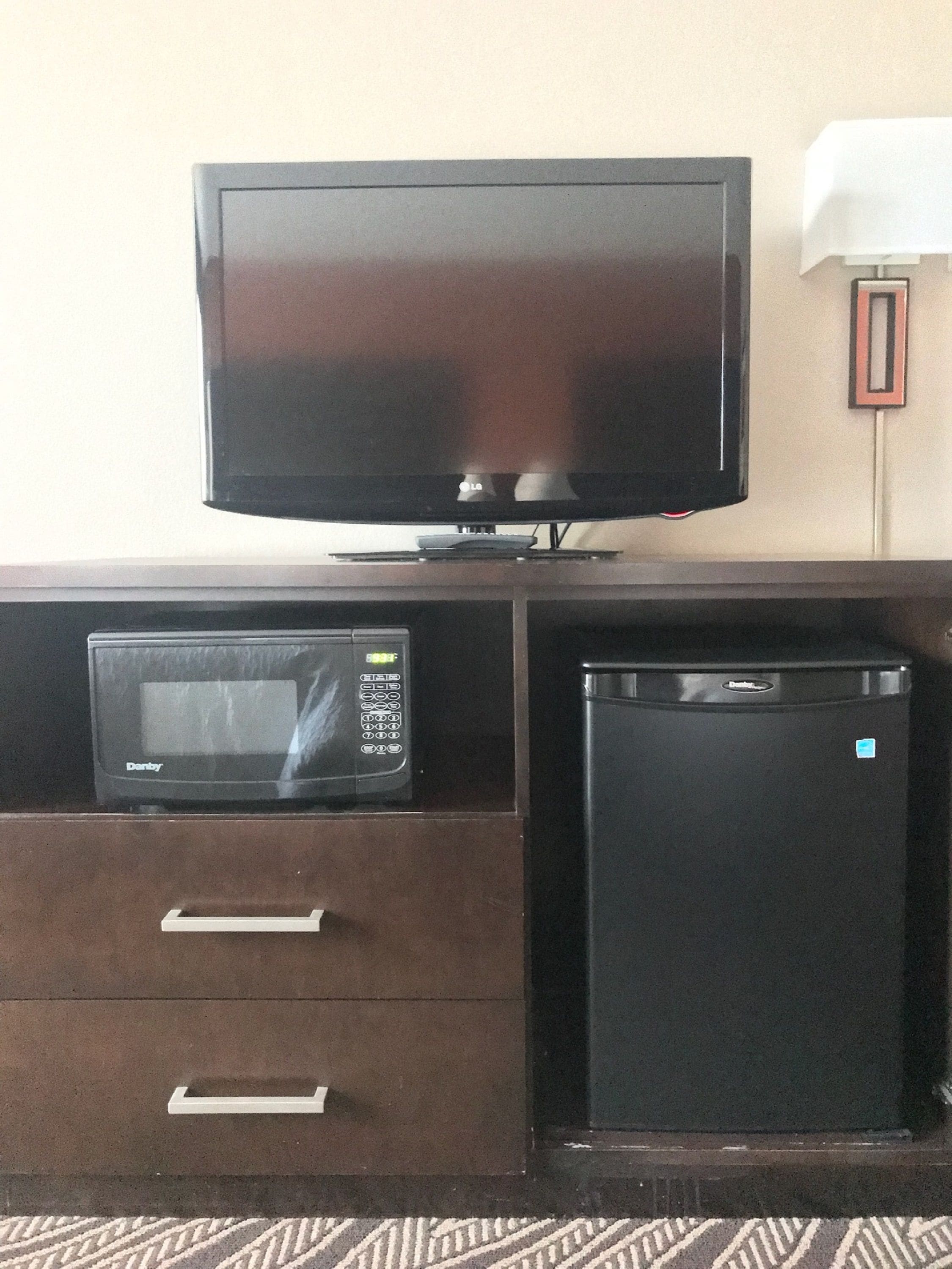 premium bedding, pillow-top beds, desk, laptop workspace