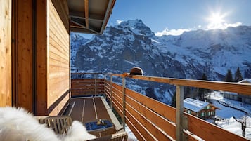 Corner Junior Suite with balcony and Eiger mountain view | Balcon