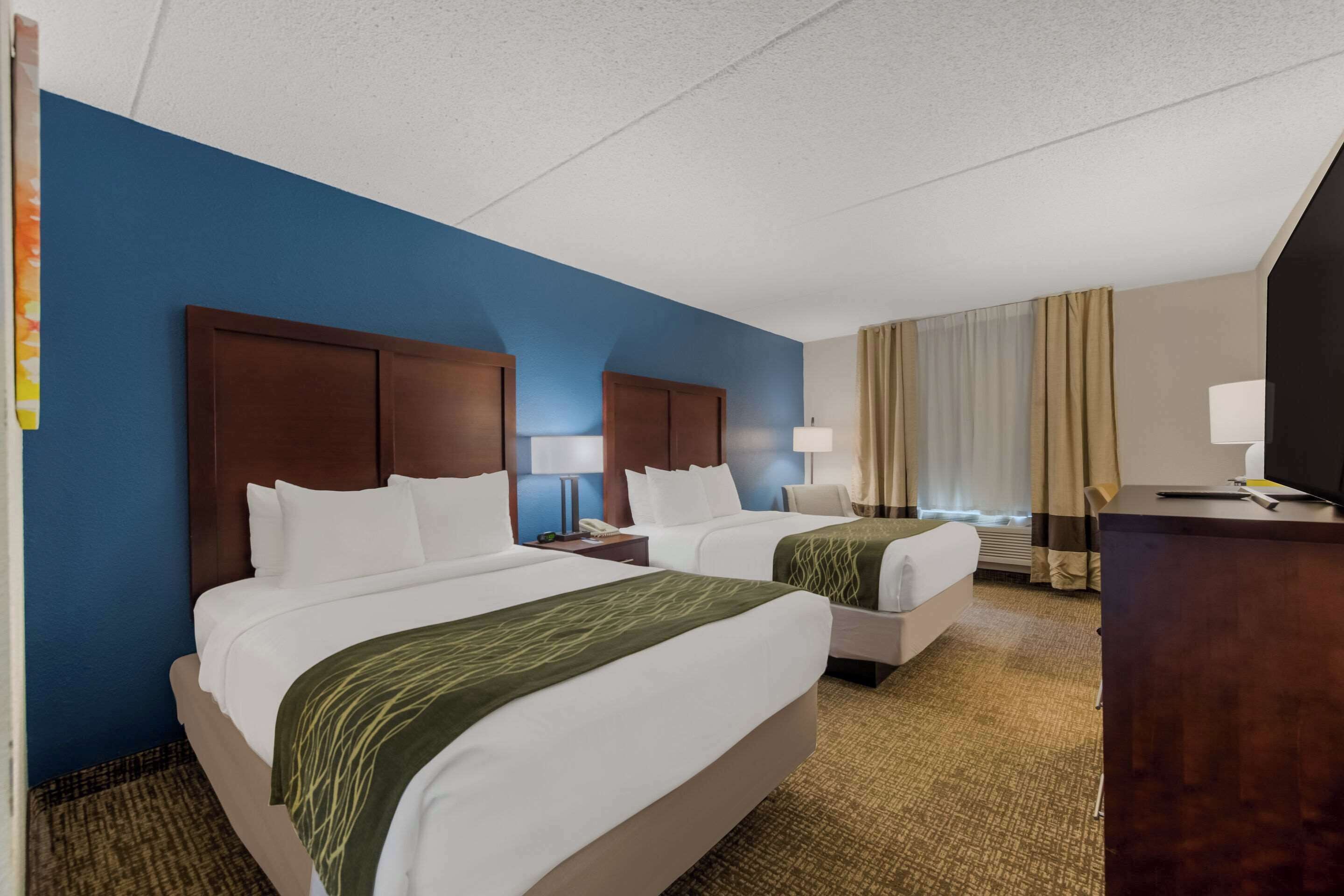 經典客房, 2 張標準雙人床, 非吸煙房 | 書桌、筆電工作空間、遮光布/窗簾、熨斗/熨衣板