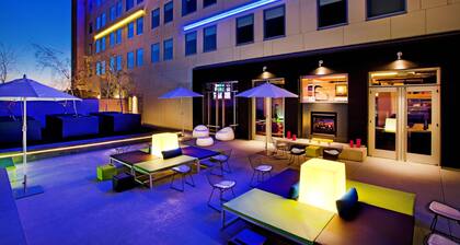 Aloft Tucson University