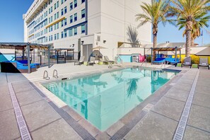 Utomhuspool