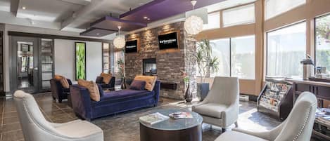 Serves lunch, dinner, and happy hour