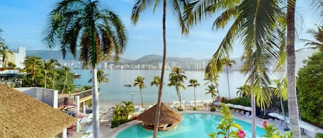 Deluxe Superior King | View from room