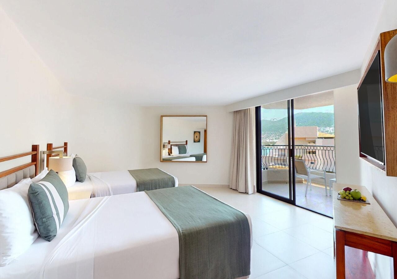 Deluxe Nature View Double | In-room safe, desk, blackout drapes, iron/ironing board