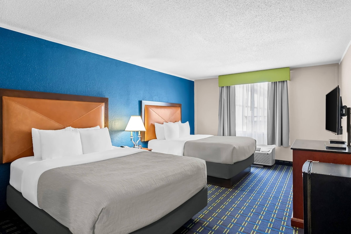 Schreibtisch, Bügeleisen/Bügelbrett, kostenloses WLAN, Bettwäsche