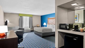 Bàn, bàn ủi/dụng cụ ủi quần áo, truy cập Internet không dây miễn phí