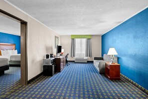 Desk, iron/ironing board, free WiFi, bed sheets - Quality Inn Little Rock South (Little Rock)