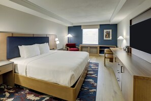 Desk, laptop workspace, blackout curtains, iron/ironing board - The Atrium Hotel on Third (Quincy)