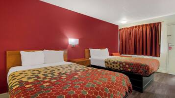 In-room safe, free WiFi, bed sheets