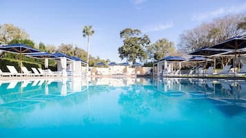 Outdoor pool, open 9 AM to 9 PM, pool umbrellas, pool loungers