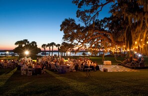 Indoor wedding - Jekyll Island Club Resort (Jekyll Island)