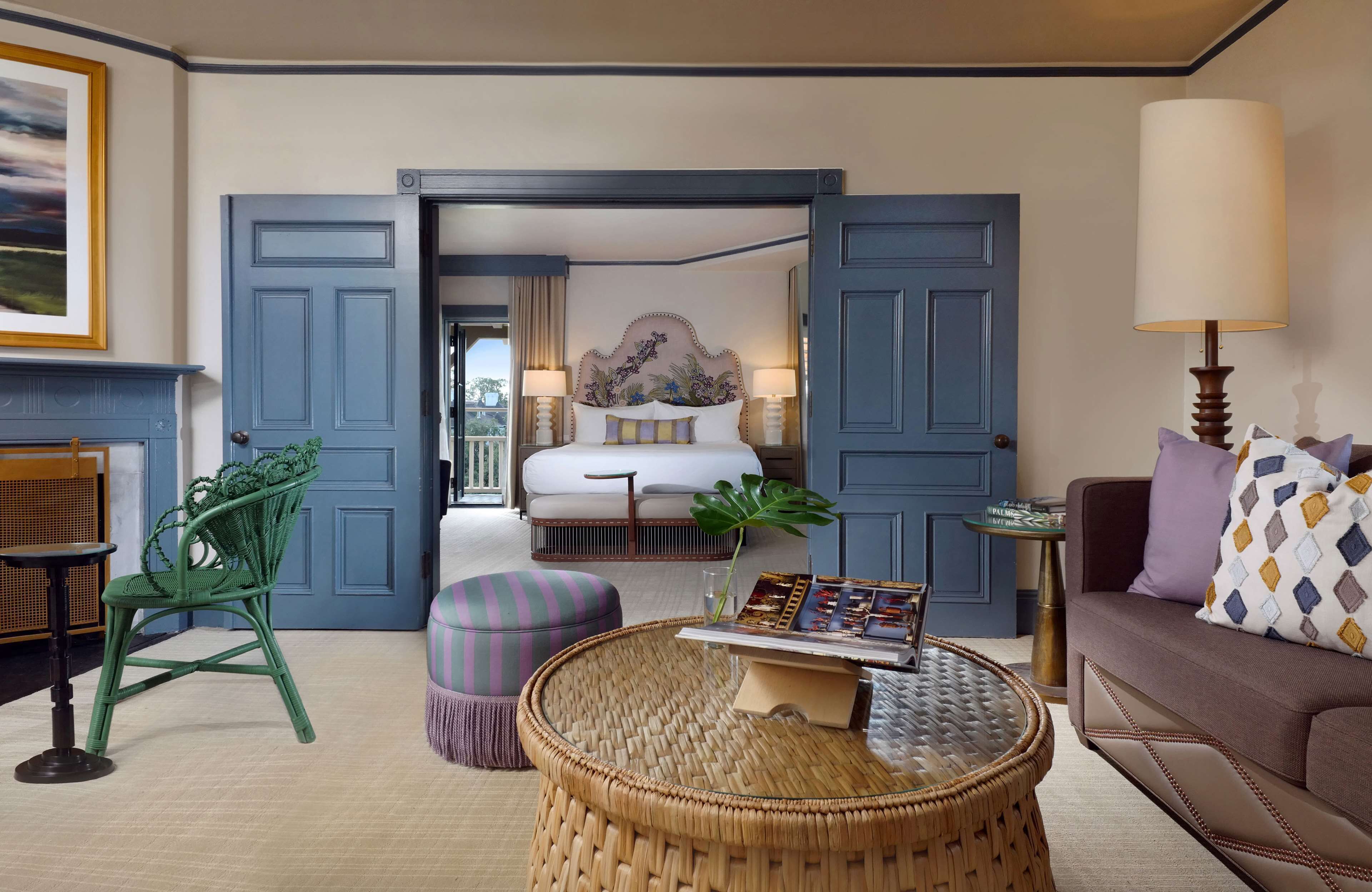 club suite | in-room safe, desk, laptop workspace, blackout curtains