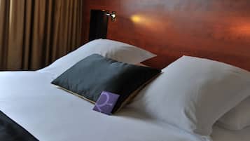 Standard Room, 1 Double Bed | Minibar, in-room safe, desk, blackout drapes
