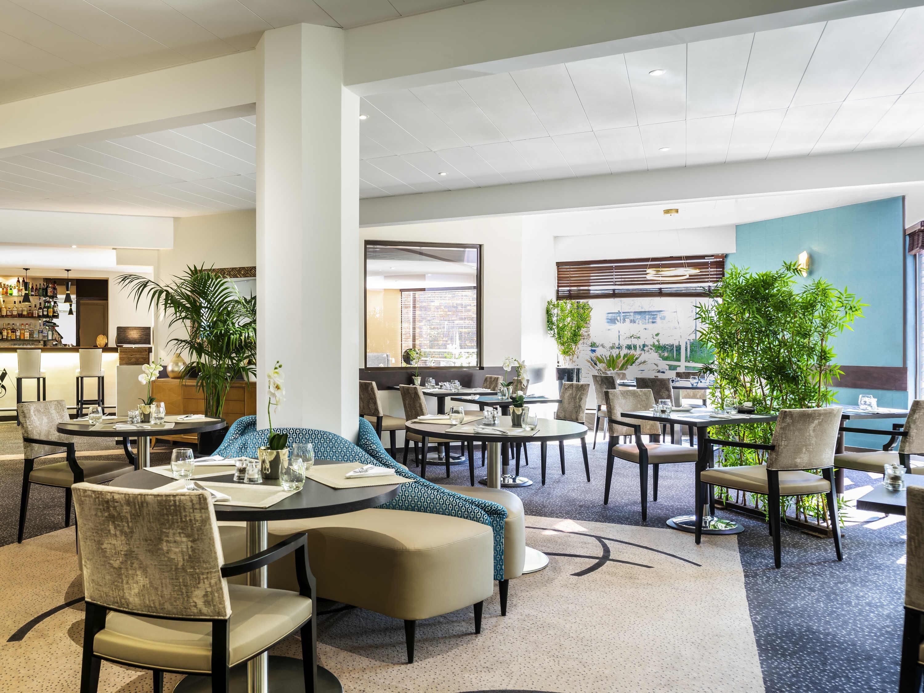 Lunch and dinner served, Regional cuisine