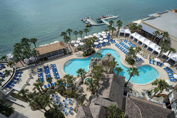 Outdoor pool, cabanas (surcharge), pool umbrellas