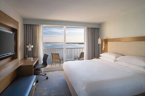 1 多间卧室、高档床上用品、羽绒被、加厚床垫