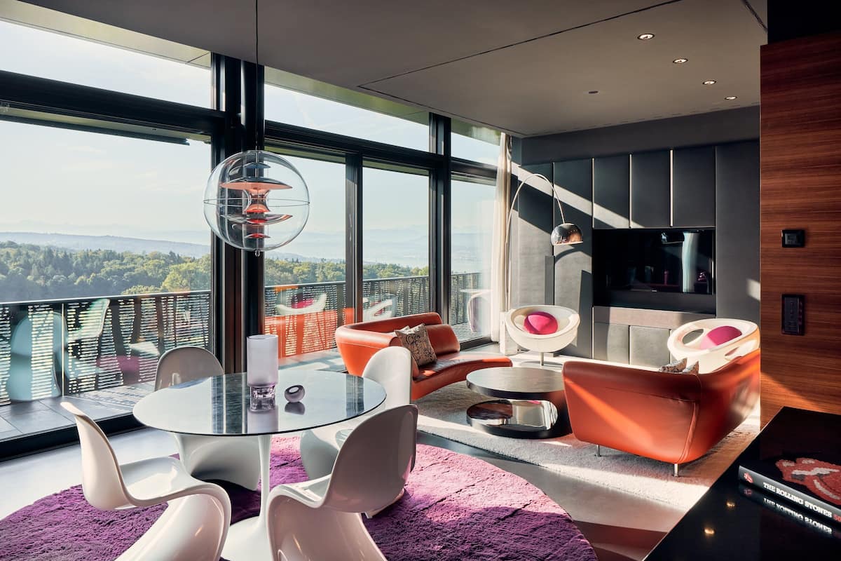 Suite 100, elegant, inspired by Rolling Stones, Butler, Spa Access (12 years+) | Living room