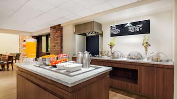 Daily local cuisine breakfast (MXN 239 per person)