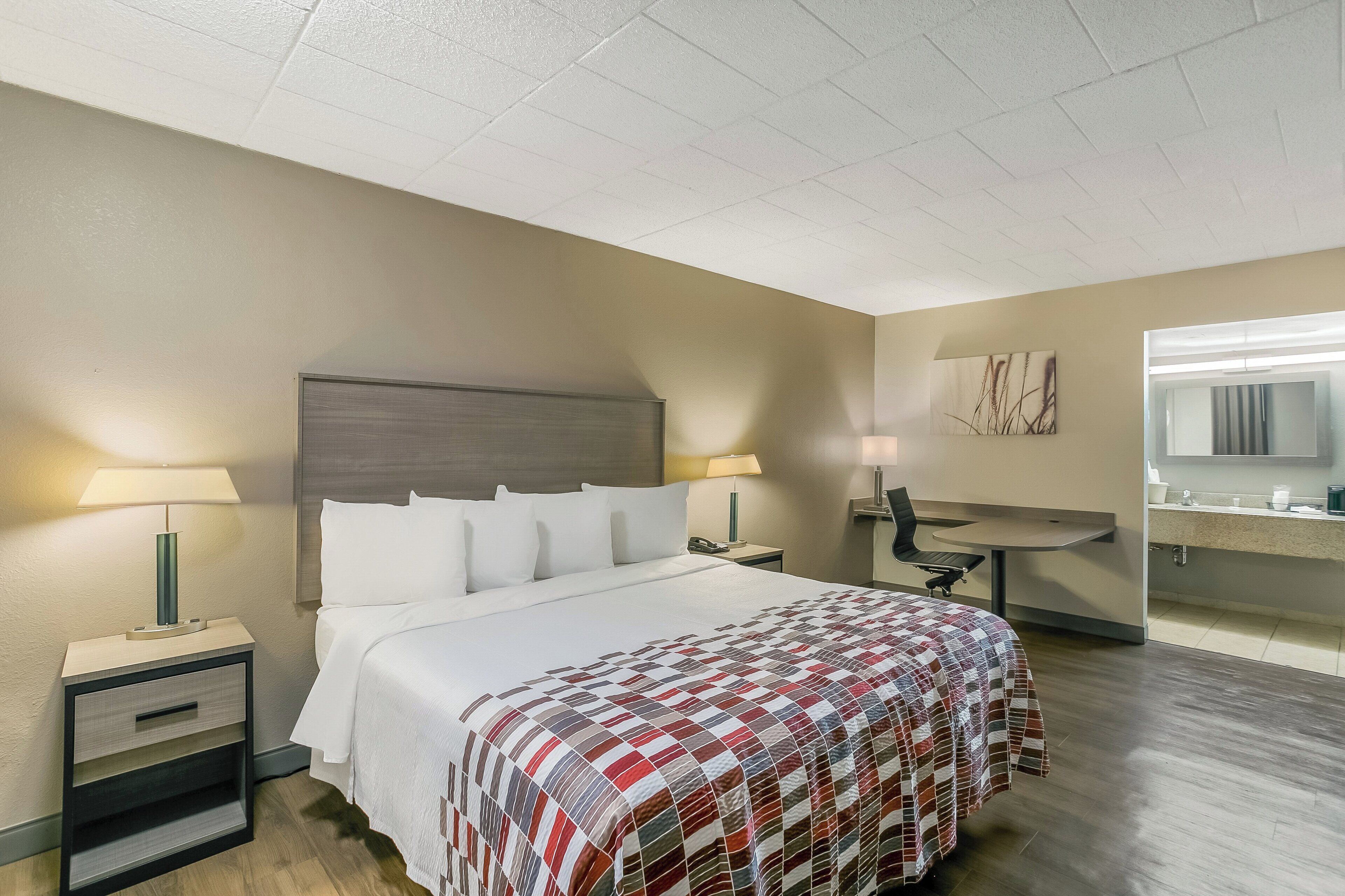 Bureau, rideaux occultants, Wi-Fi gratuit, draps fournis