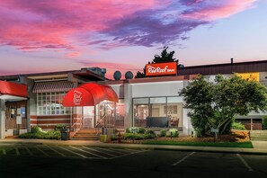 Exterior - Red Roof Inn Baltimore (Baltimore)