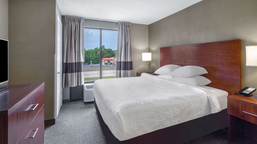 Days Inn by Wyndham Blairsville