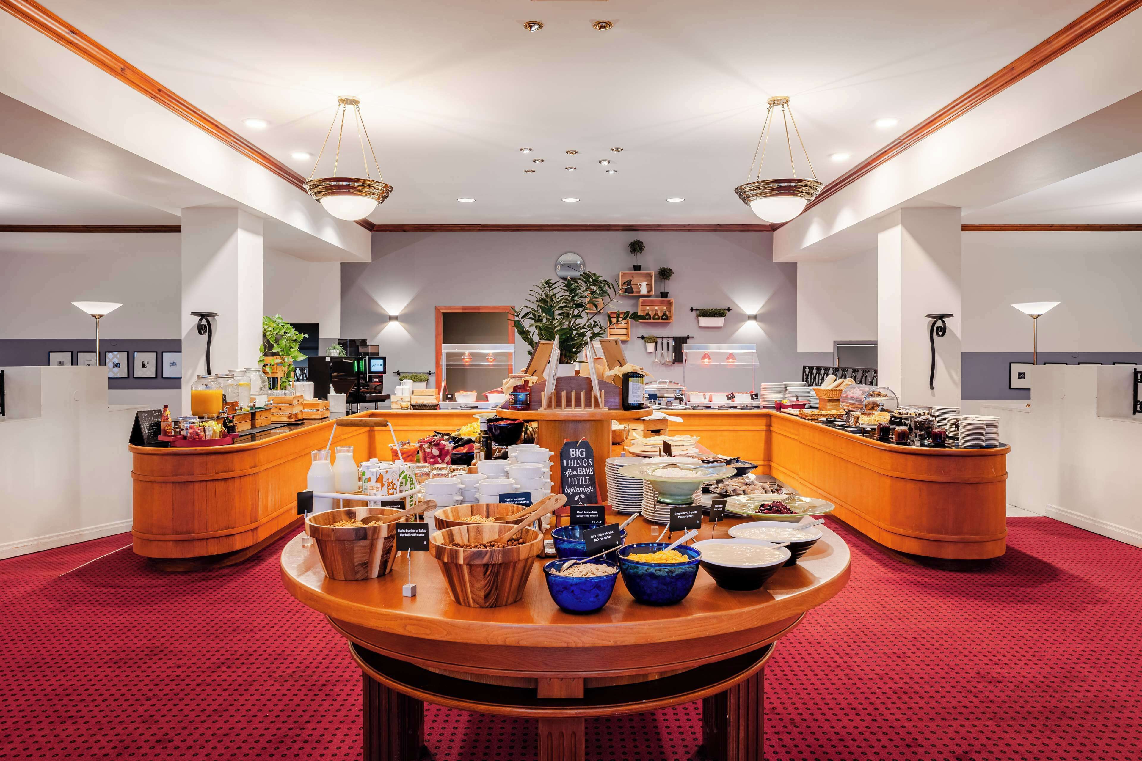 daily buffet breakfast (eur 20 per person)