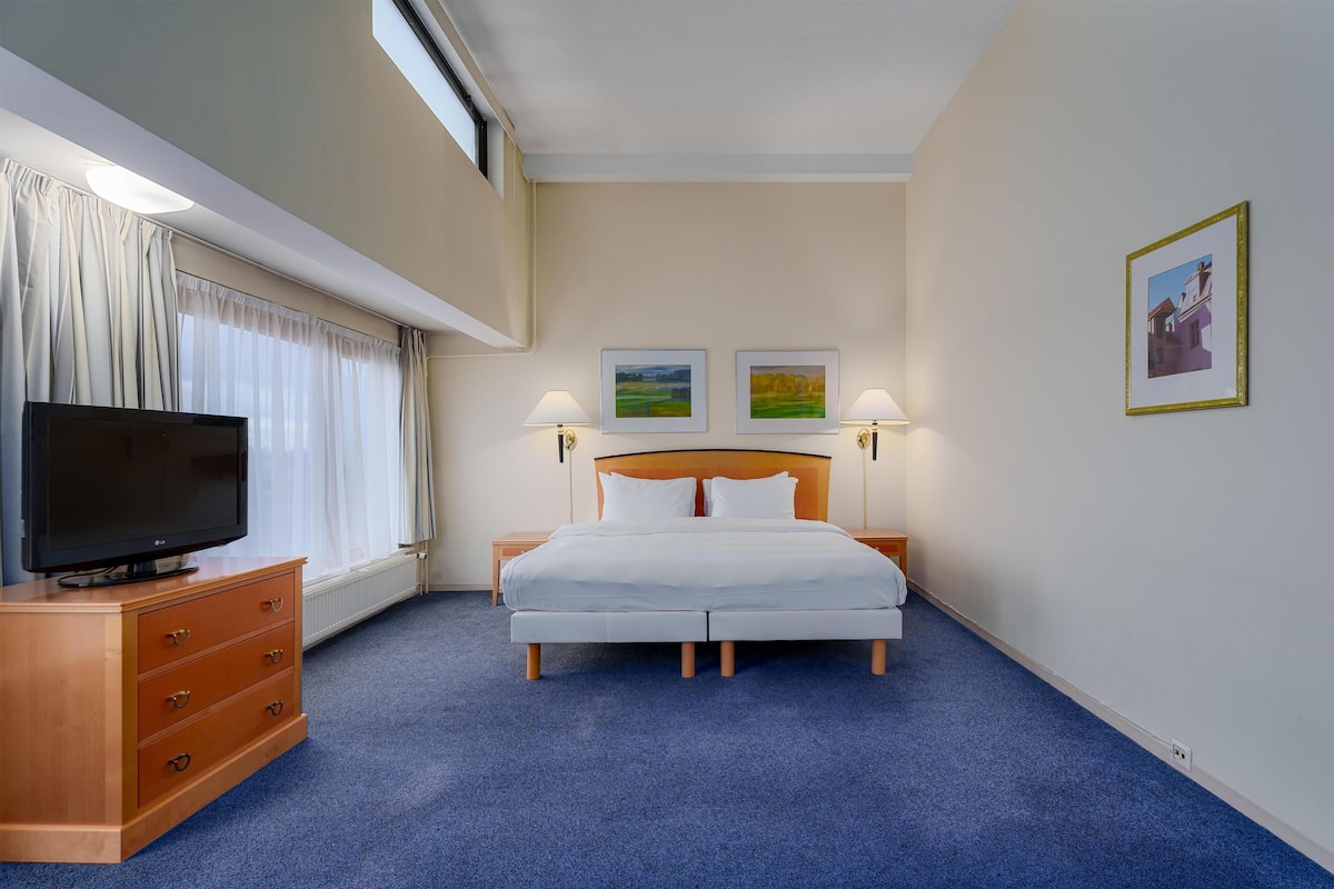 Family Suite (with SPA Access) | Premium bedding, in-room safe, laptop workspace