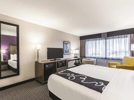 Ropa de cama de alta calidad, escritorio y cortinas blackout 