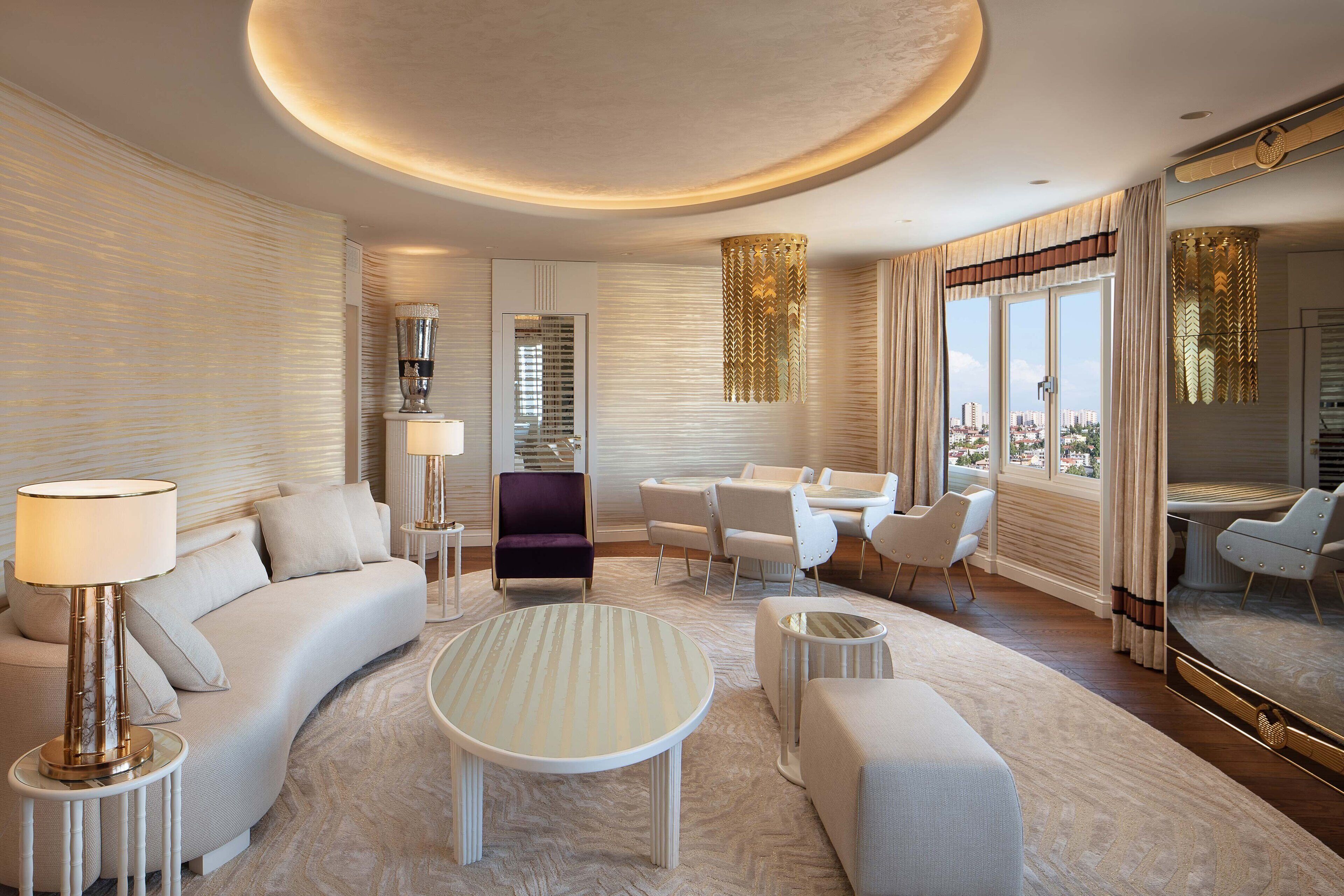 Club Suite, 1 Bedroom | Premium bedding, minibar, in-room safe, desk