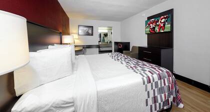 Red Roof Inn Atlanta - Suwanee/ Mall of Georgia