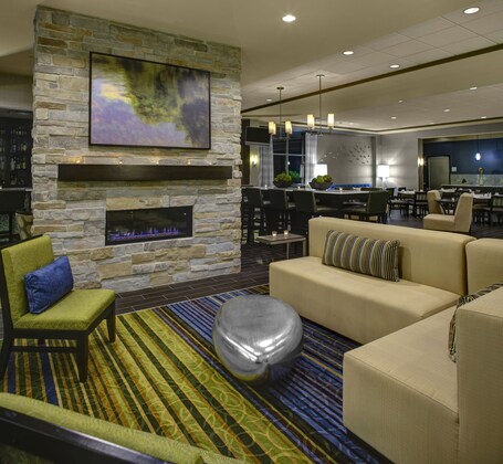 Holiday Inn Indianapolis Carmel, an IHG Hotel - Image 9